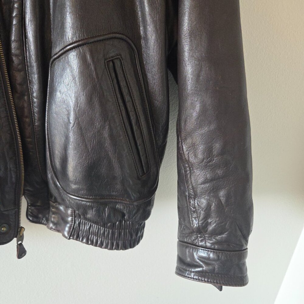 Banana Republic Vintage Leather Bomber Jacket made in Korea Size 40 - Picture 7 of 11